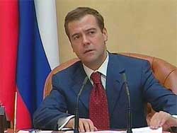 Медведев о повышении зарплаты военнослужащим